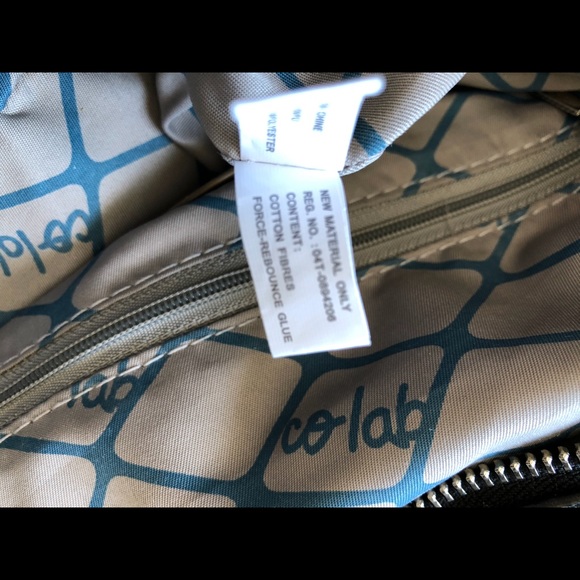 Colab NWT 👜 Gold and Black Distressed Look Purse - Picture 7 of 9